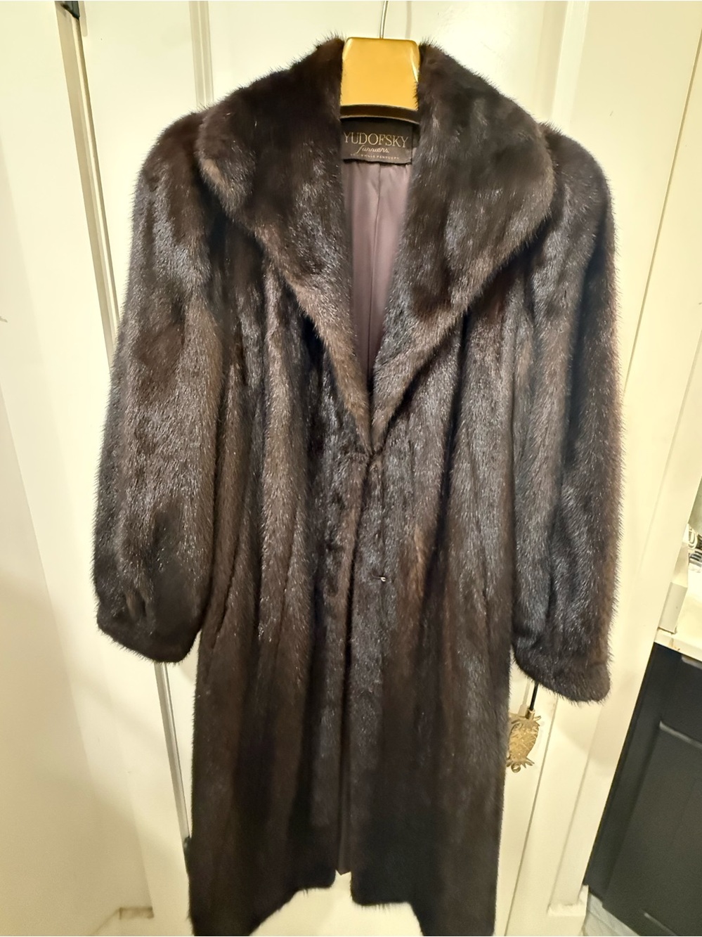 Vintage Yudofsky Furriers Full Length Dark Brown Mink Fur Coat - Picture 14 of 16